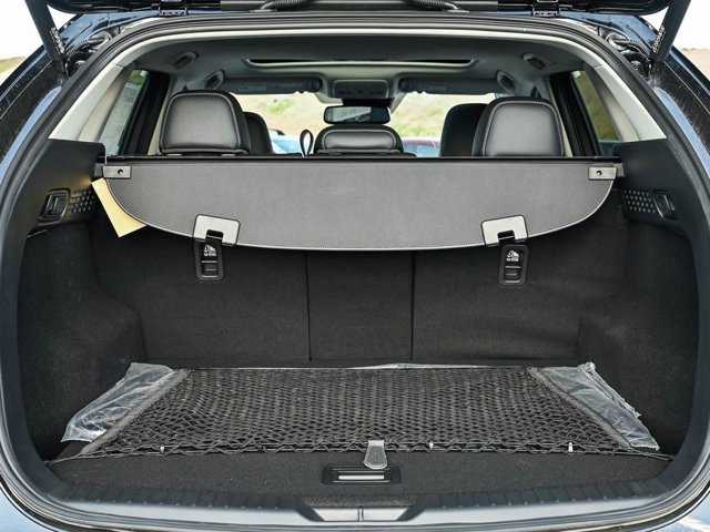 2025 Mazda CX-5 2.5 S Premium Plus Package Image 7 of 26