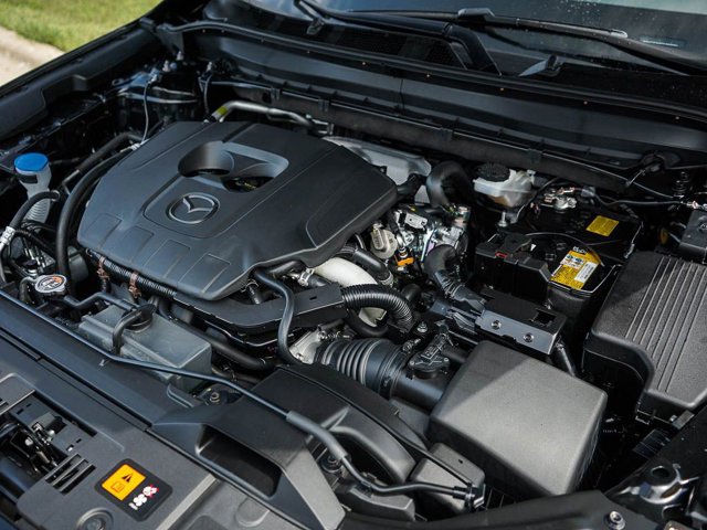 2025 Mazda CX-5 2.5 S Premium Plus Package Image 6 of 26