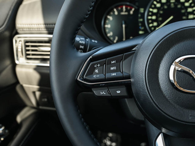 2025 Mazda CX-5 2.5 S Premium Plus Package Image 15 of 26