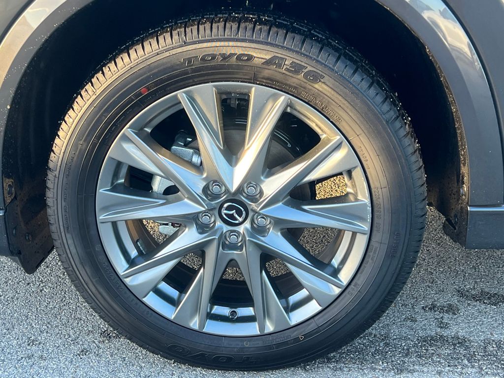 2025 Mazda CX-5 2.5 S Premium Plus Package Image 9 of 29