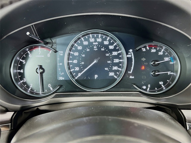 Vehicle image 21 of 35