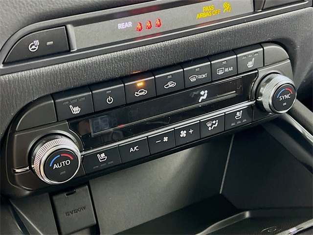 Vehicle image 15 of 35