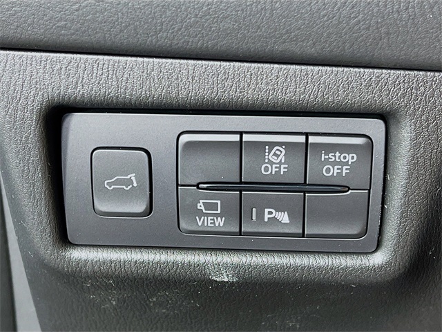Vehicle image 18 of 35