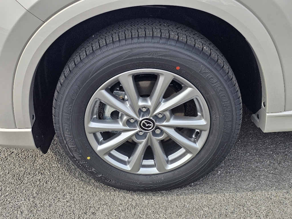 Vehicle image 5 of 14