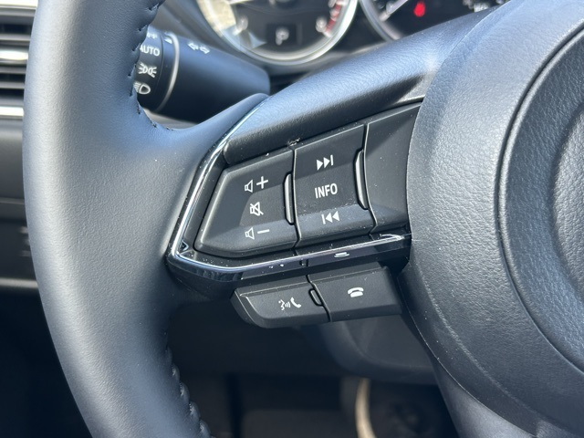 Vehicle image 22 of 23