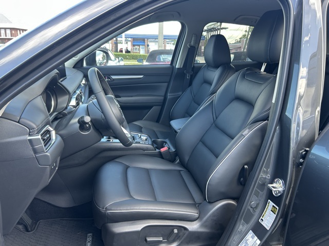 Vehicle image 8 of 23