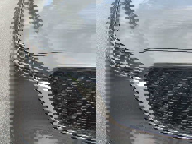 Vehicle image 9 of 25