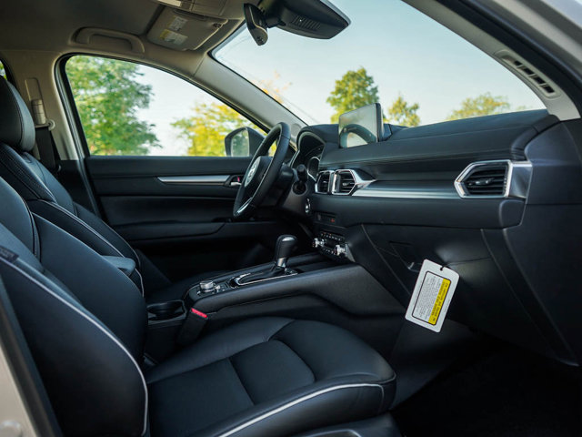 2025 Mazda CX-5 2.5 S Select Package Image 10 of 25