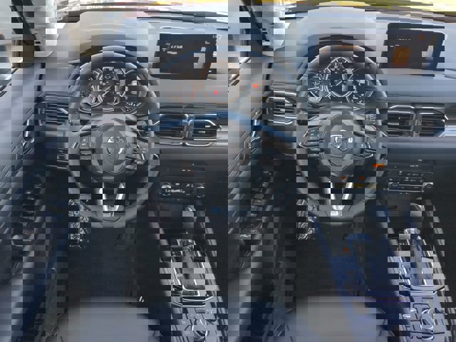 Vehicle image 13 of 26