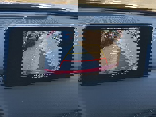 Vehicle image 17 of 26
