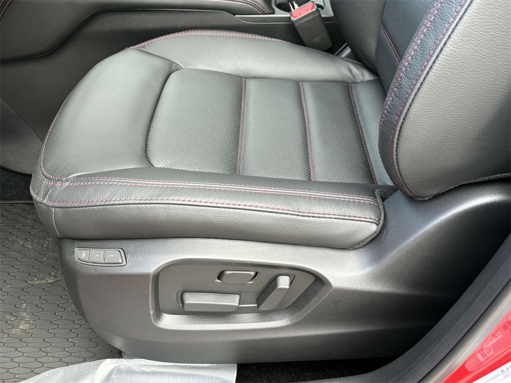 Vehicle image 9 of 36