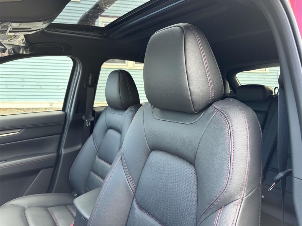 Vehicle image 10 of 36