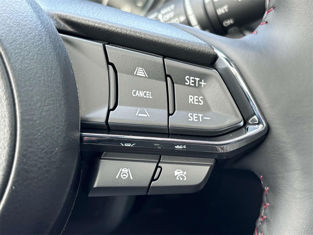 Vehicle image 18 of 36