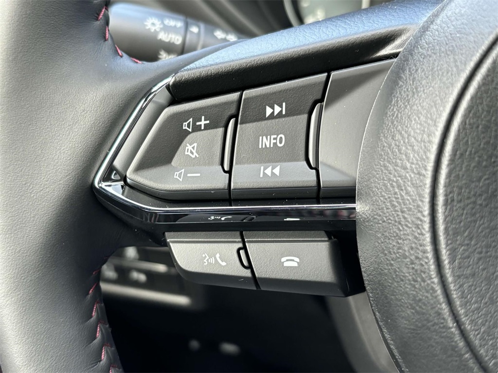 Vehicle image 17 of 36