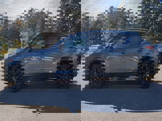 Vehicle image 8 of 28