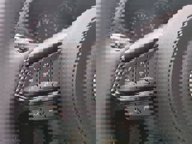 Vehicle image 19 of 23