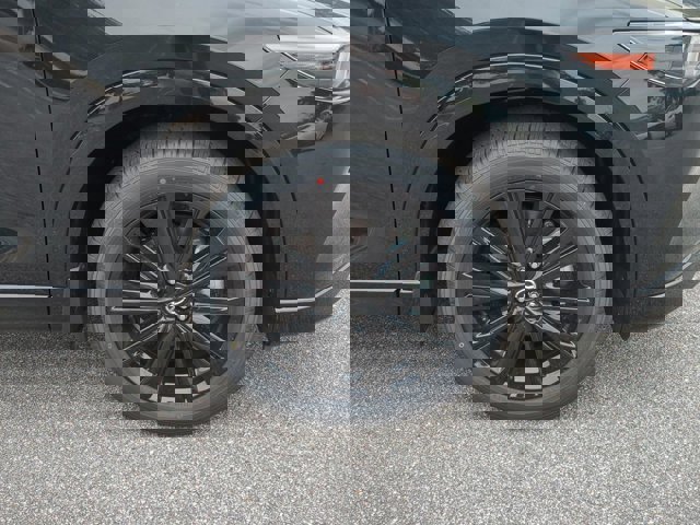 Vehicle image 10 of 23
