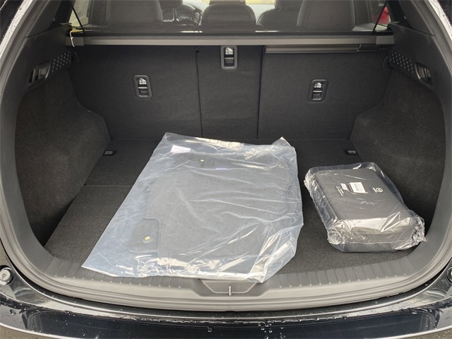 Vehicle image 11 of 29