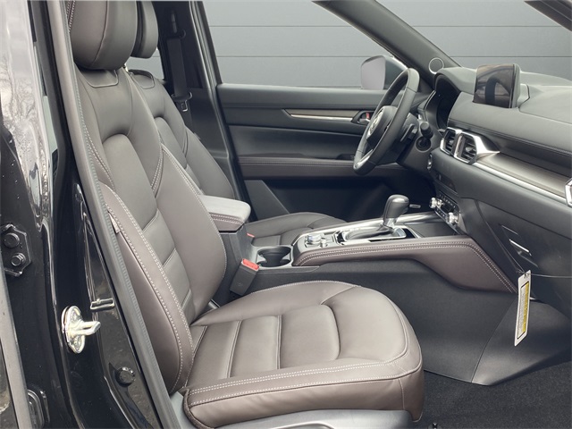 Vehicle image 14 of 29