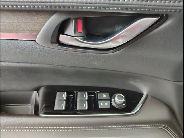 Vehicle image 36 of 42