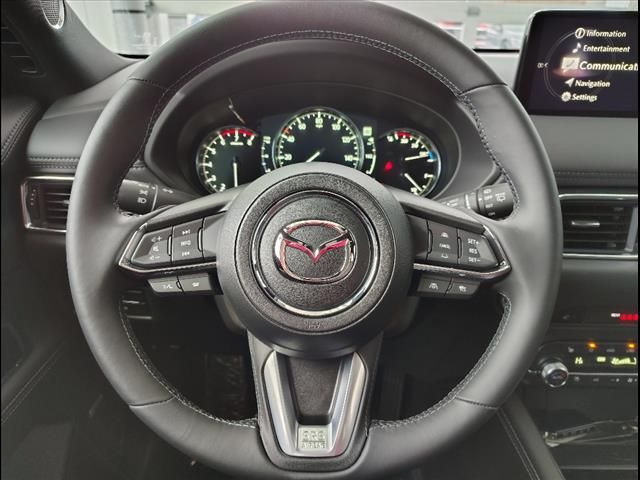 Vehicle image 21 of 42