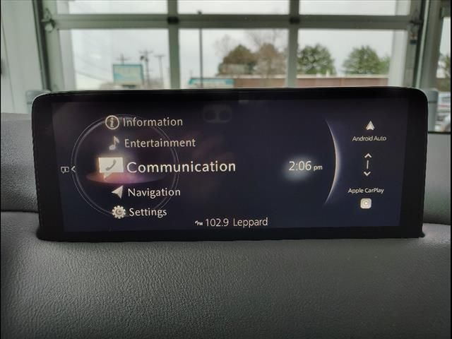 Vehicle image 40 of 42