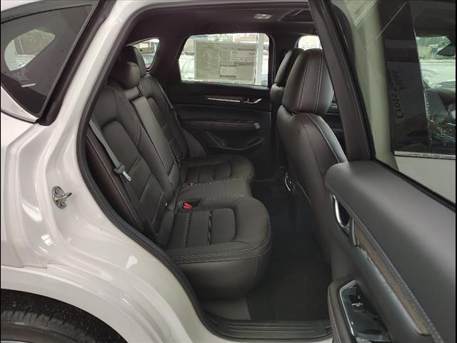 Vehicle image 18 of 42