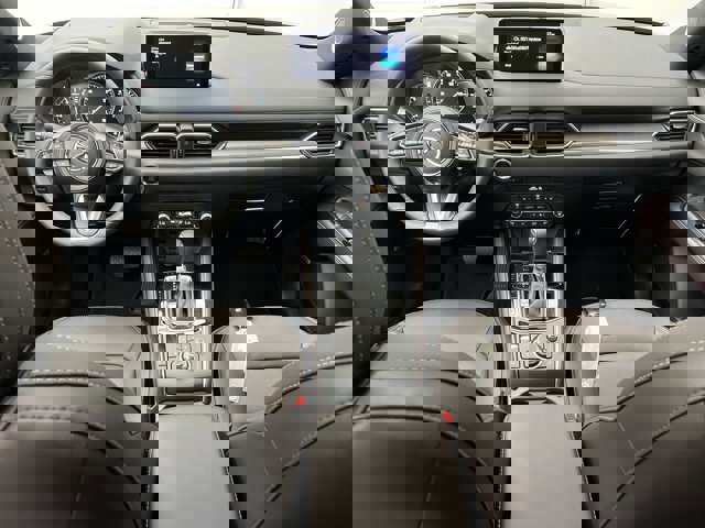 Vehicle image 11 of 40