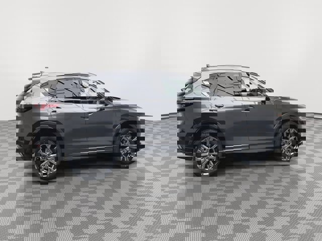 Vehicle image 6 of 40