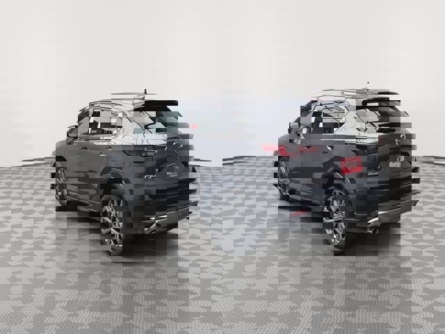 Vehicle image 8 of 40