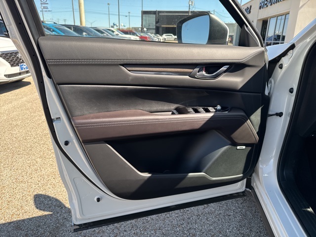 2025 Mazda CX-5 2.5 Turbo Signature Image 7 of 30