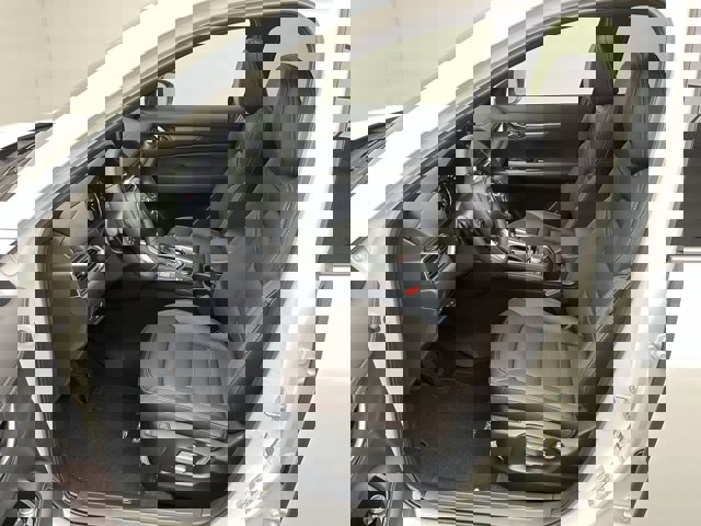 Vehicle image 10 of 42