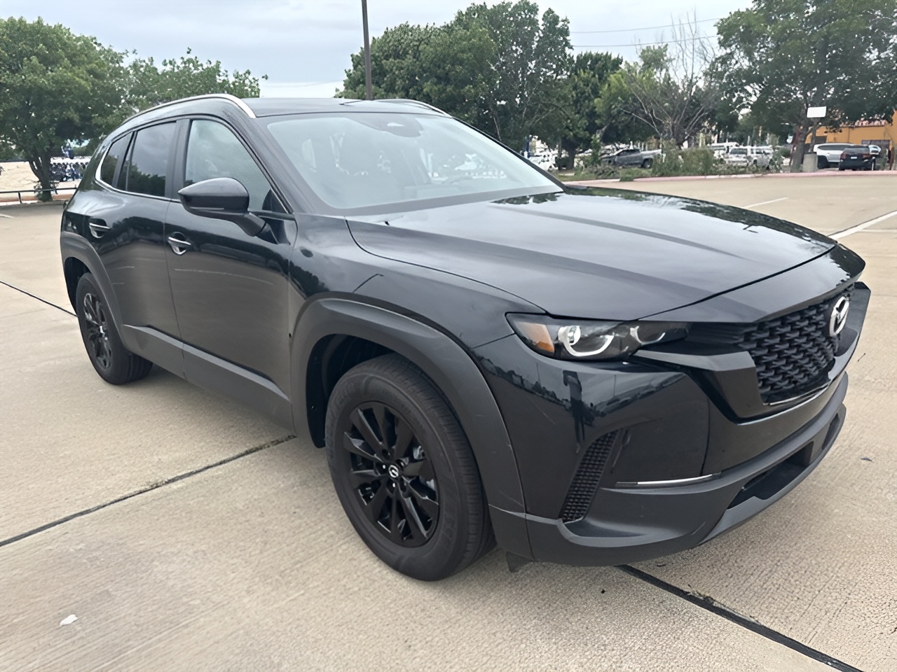 Vehicle image 37 of 42