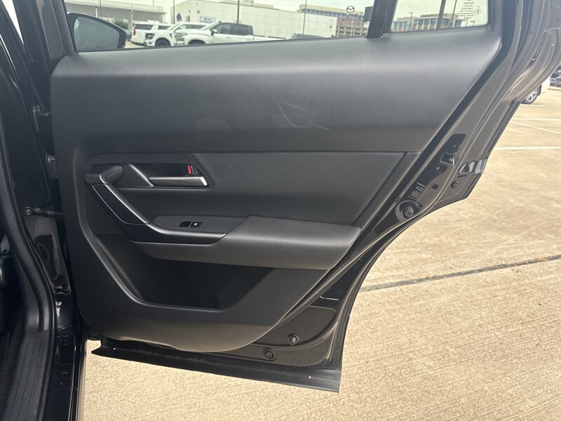 Vehicle image 12 of 42