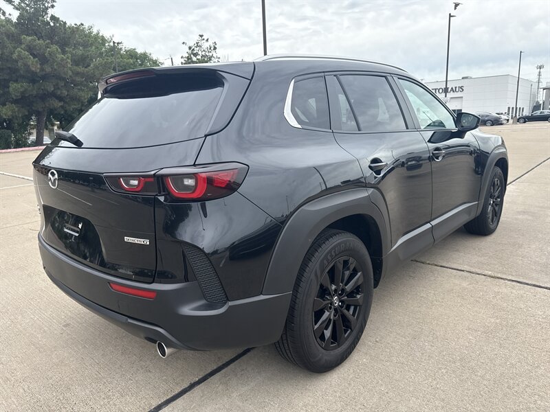 Vehicle image 6 of 42