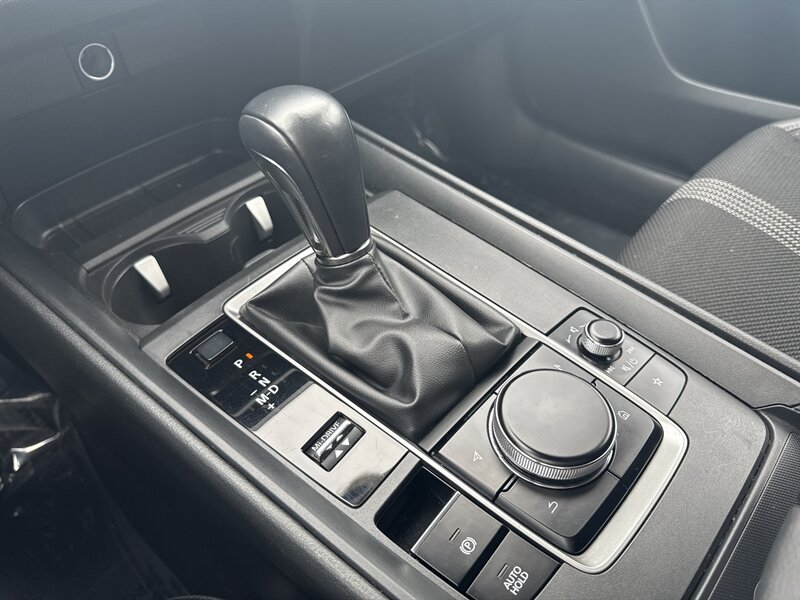 Vehicle image 30 of 42