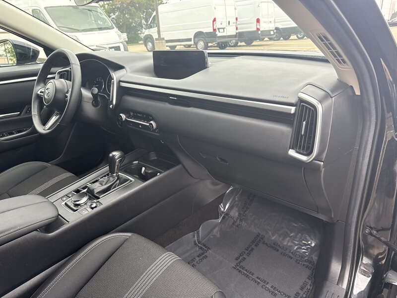 Vehicle image 21 of 42