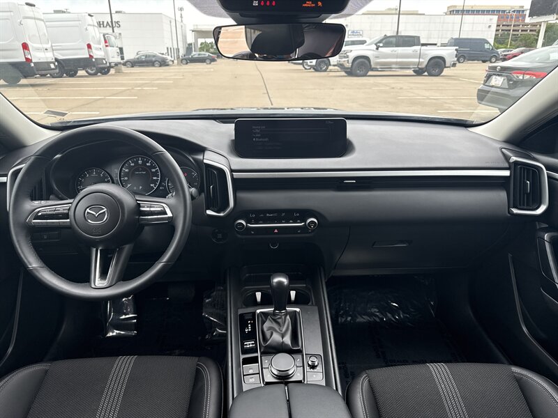 Vehicle image 22 of 42