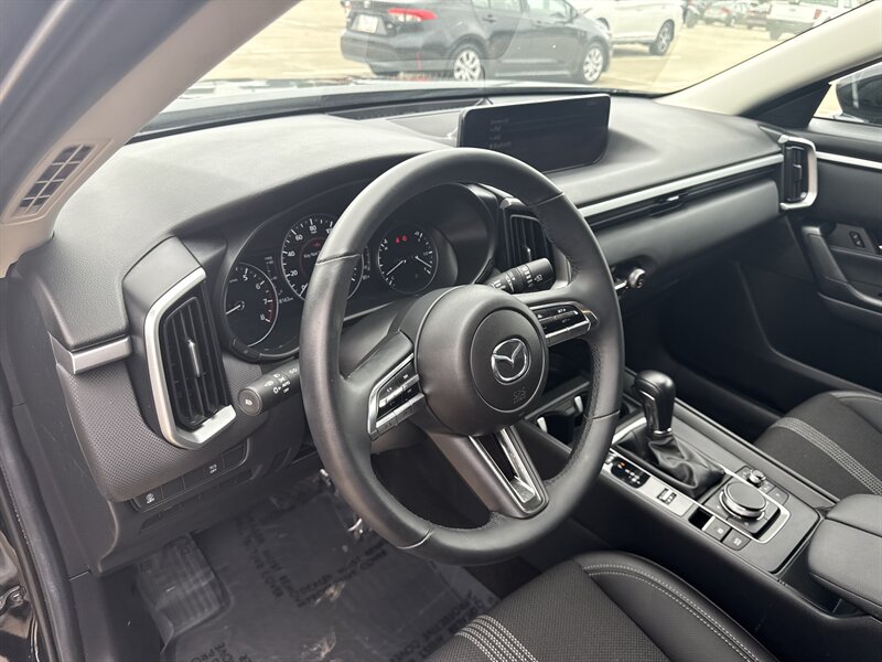 Vehicle image 20 of 42