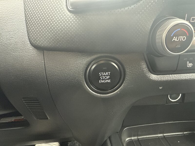 Vehicle image 29 of 42