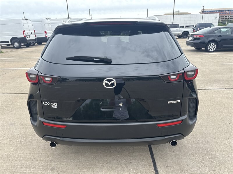 Vehicle image 7 of 42
