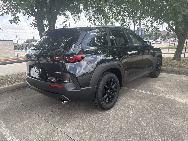 Vehicle image 6 of 32
