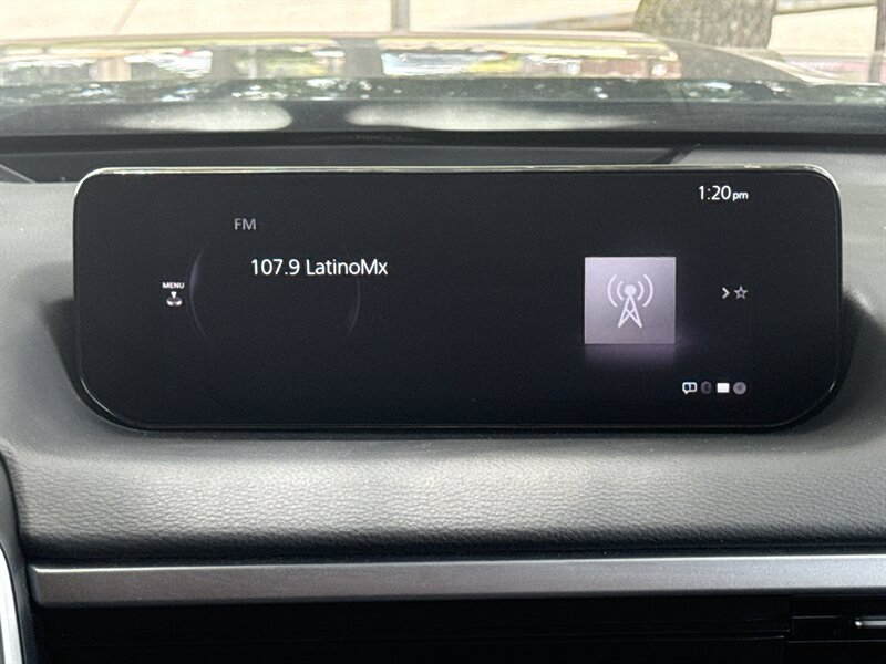 Vehicle image 21 of 32