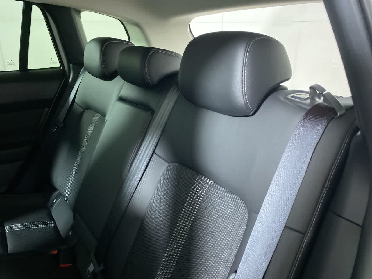 Vehicle image 19 of 34