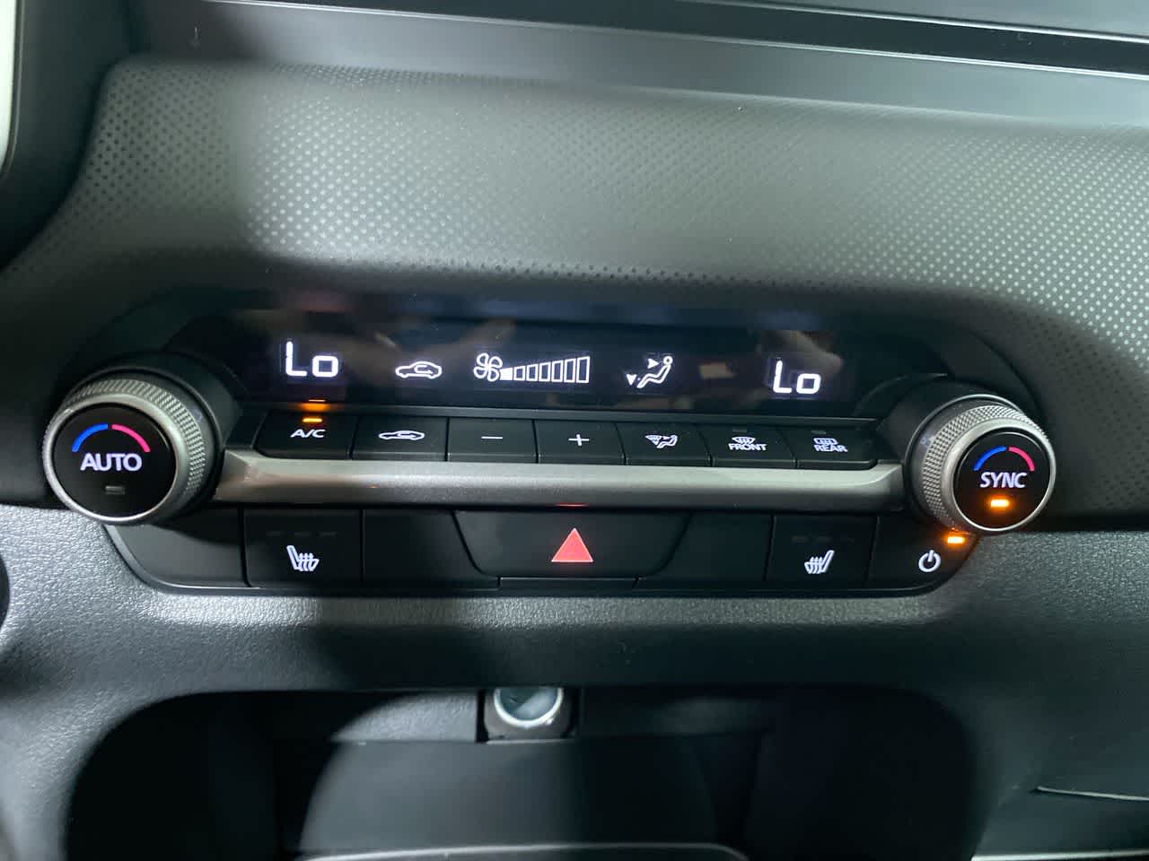 Vehicle image 23 of 34