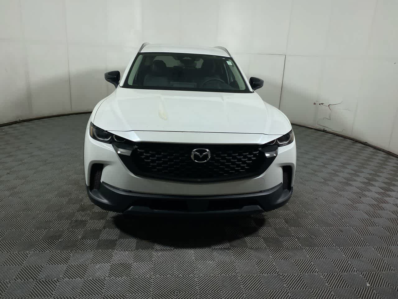 Vehicle image 4 of 34