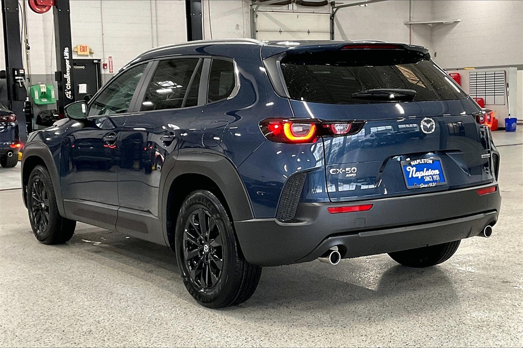 Vehicle image 4 of 12
