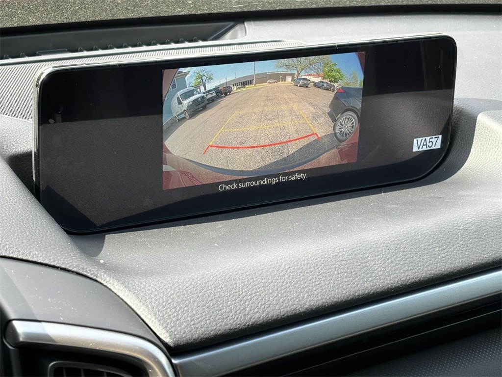 Vehicle image 19 of 32