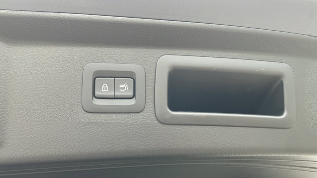Vehicle image 40 of 41