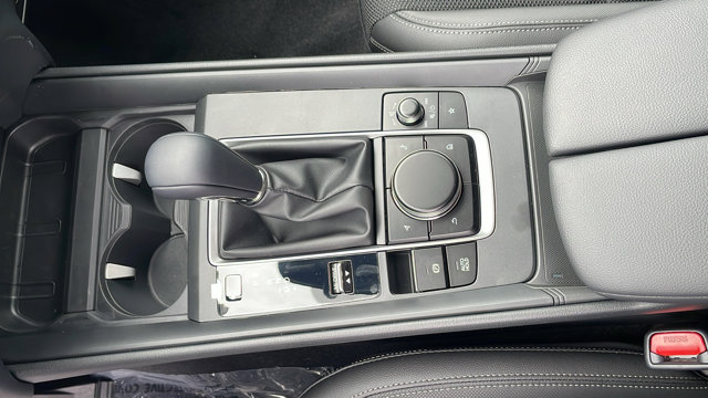 Vehicle image 24 of 41